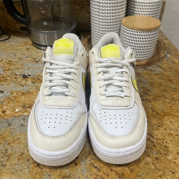 Nike Air Force 1 size 7 - Picture 2 of 8